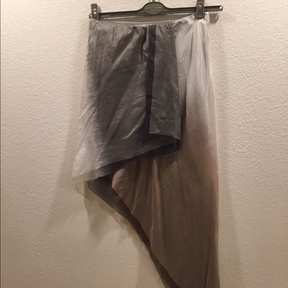 Asymmetrical skirt